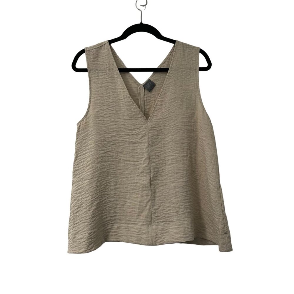 Grei. New York Beige Vneck Crinkle Fabric Tank Top Womens One Size